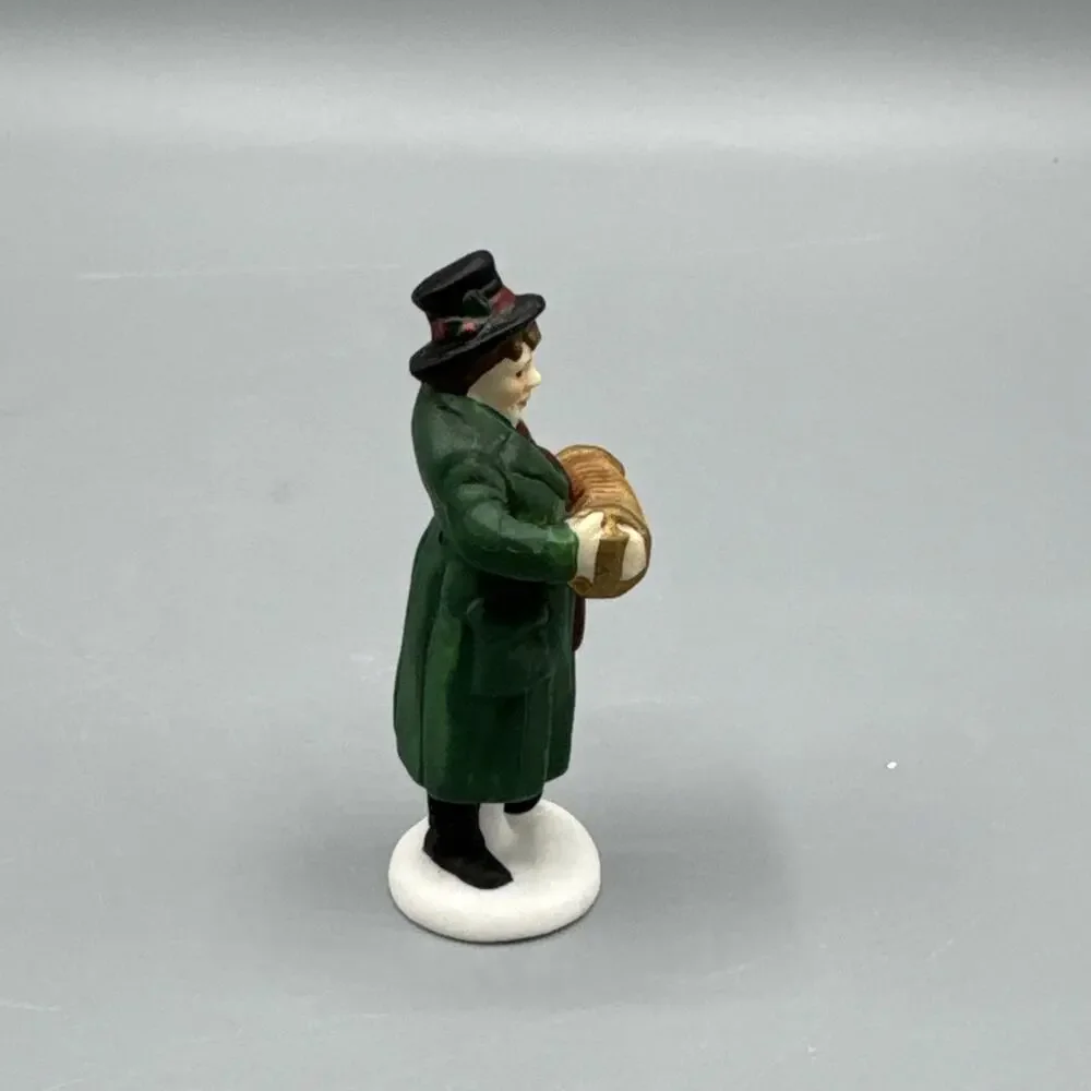 Department 56 Heritage collection Chelsea Market Curiosities Monger and Cart